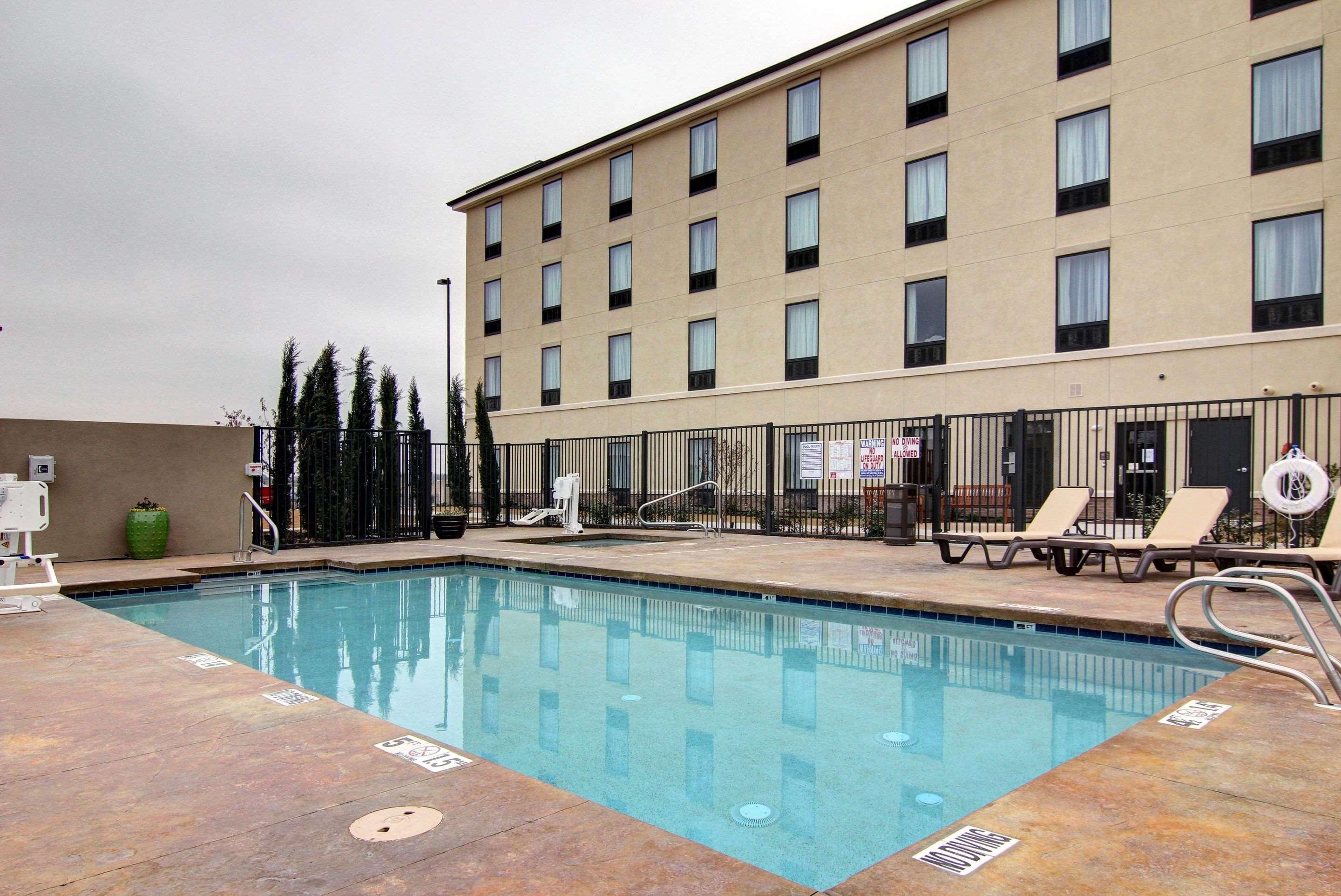 Comfort Suites Carlsbad Exterior foto